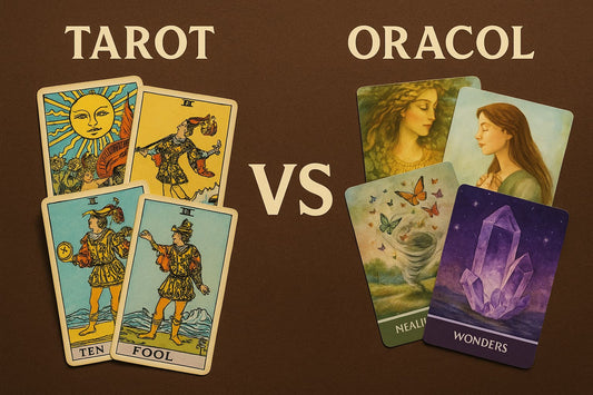 🔮 Tarot vs. Oracol: Care este diferența și ce este mai potrivit pentru tine?