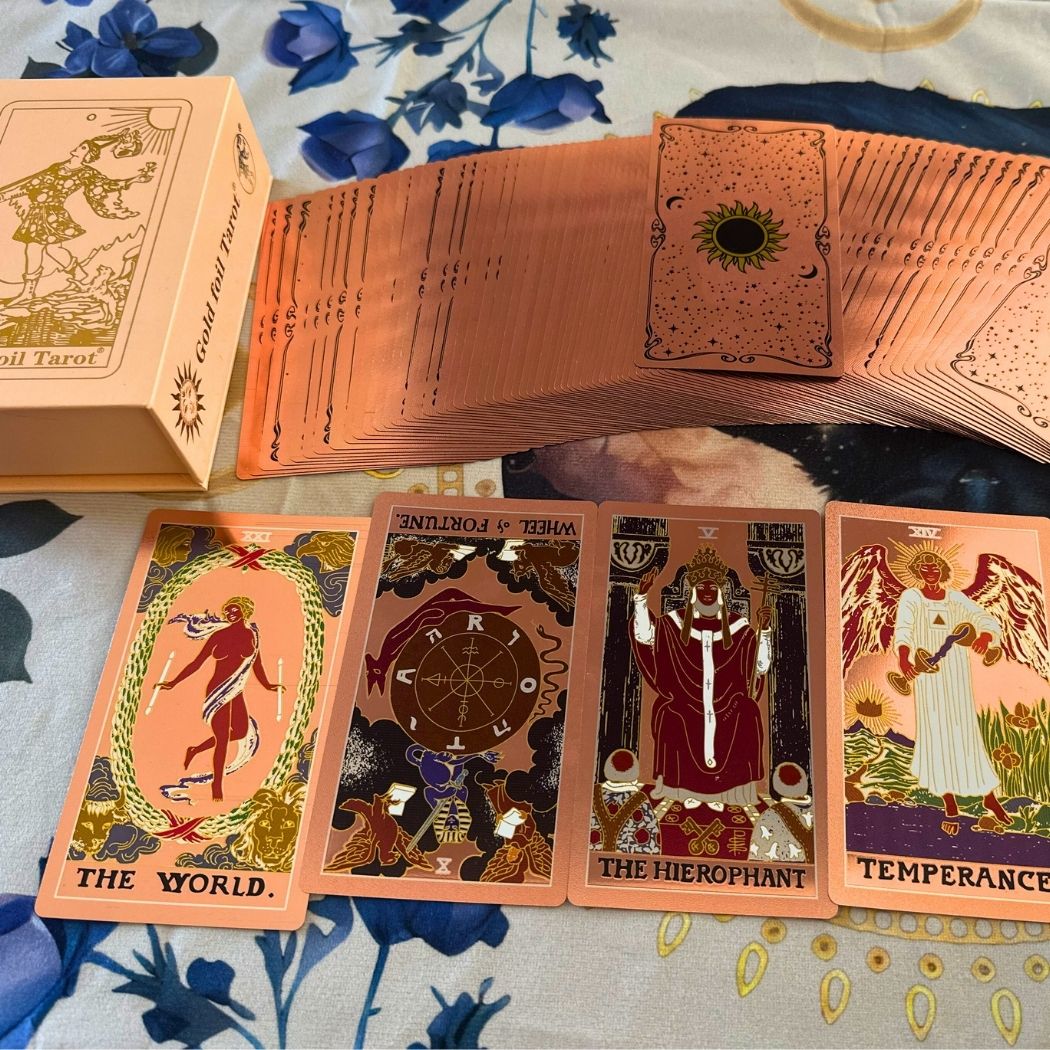 Pachet Tarot Roz cu Efect Oglindă – 78 de Cărți Premium, Design Modern Reflectiv
