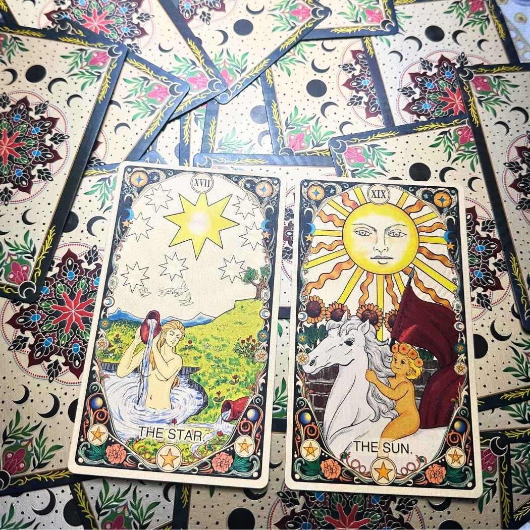 Pachet Tarot Vintage Floral TAROTERA® – 78 de Cărți Clasice, Design Boem cu Luni & Mandală