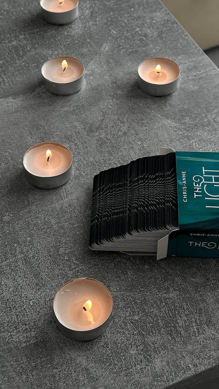 Set Tarot Light Seer’s Original - 78 Carti cu Ghid pentru Incepatori și Experti