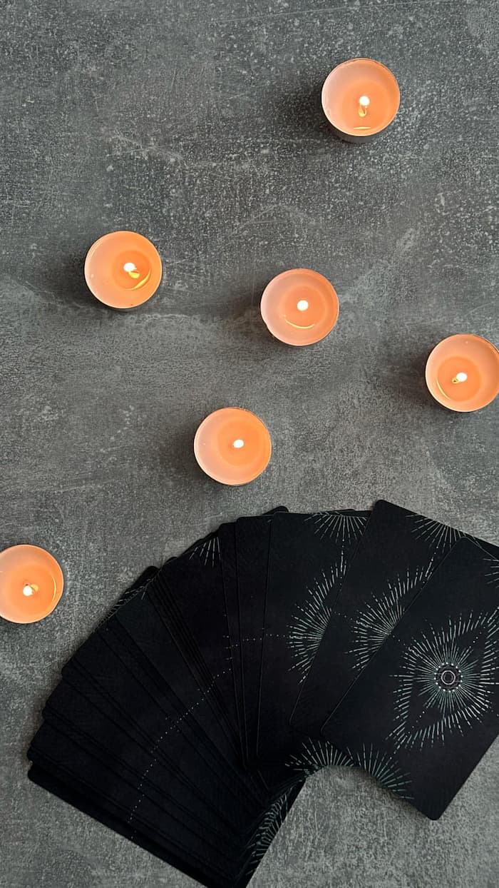 Set Tarot Light Seer’s Original - 78 Carti cu Ghid pentru Incepatori și Experti
